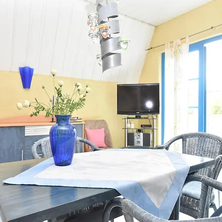Mit Gartenterrasse, * 보르게렌데레트비슈